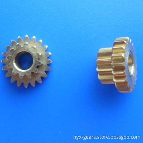 Compound gears with stainless steel hobbing gear